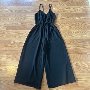 Wilfred Aritzia Black Cropped Wide Leg Jumpsuit Size Small Classic Comfy